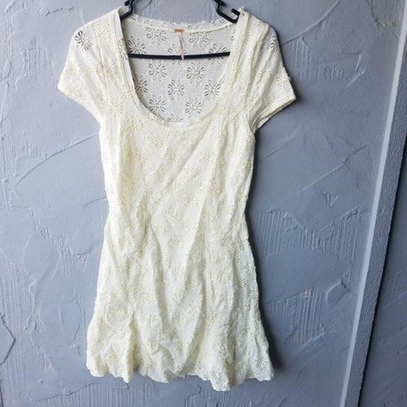Free people off white/yellow lace dress small floral cut - Picture 1 of 6